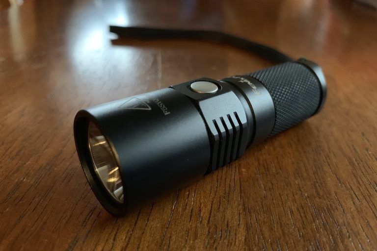 15 Best AAA Flashlights for EDC in 2022 Small & Bright A Better Kit